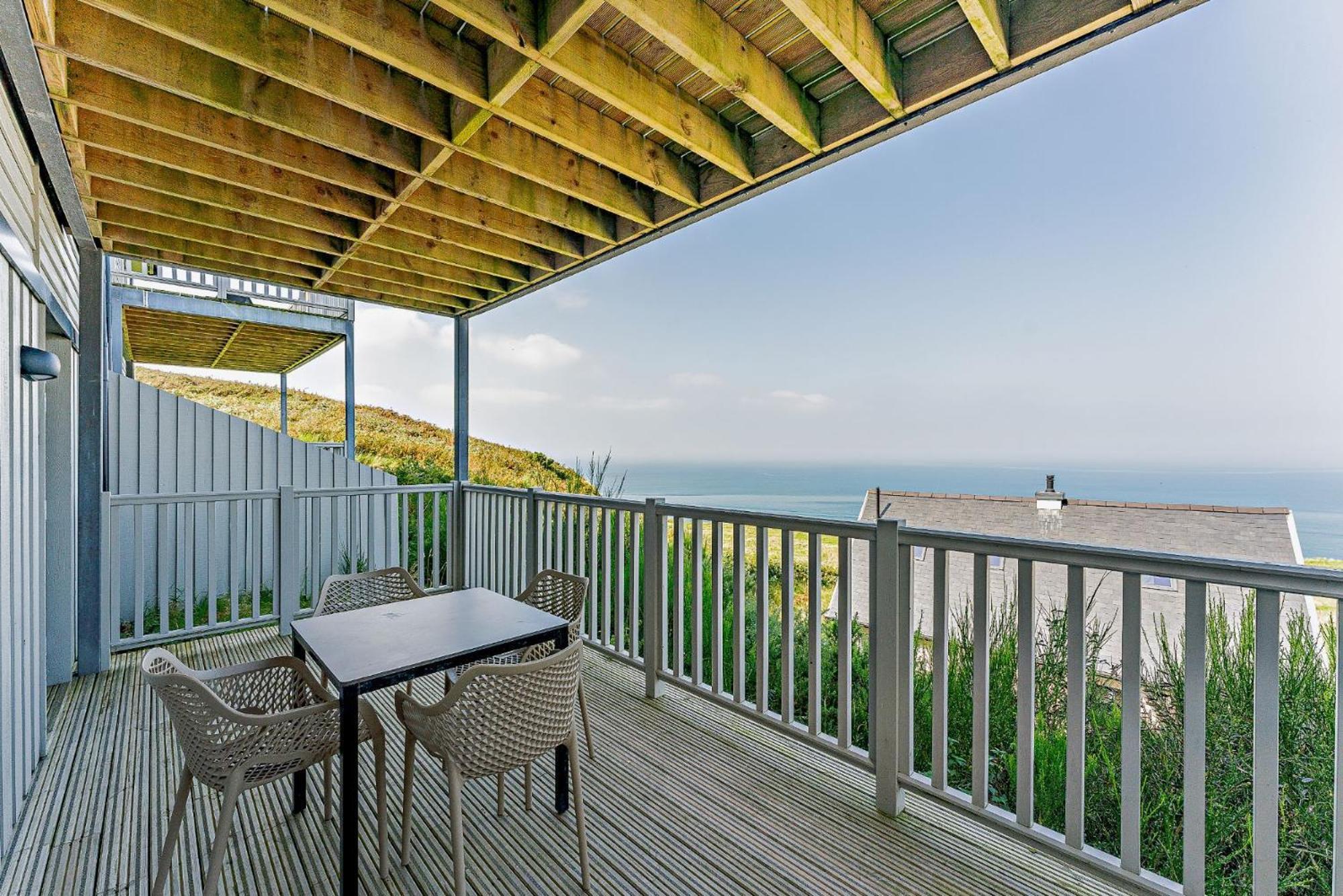 2 Bed Ground Floor Apartment - 11 Plas Pistyll Exterior foto